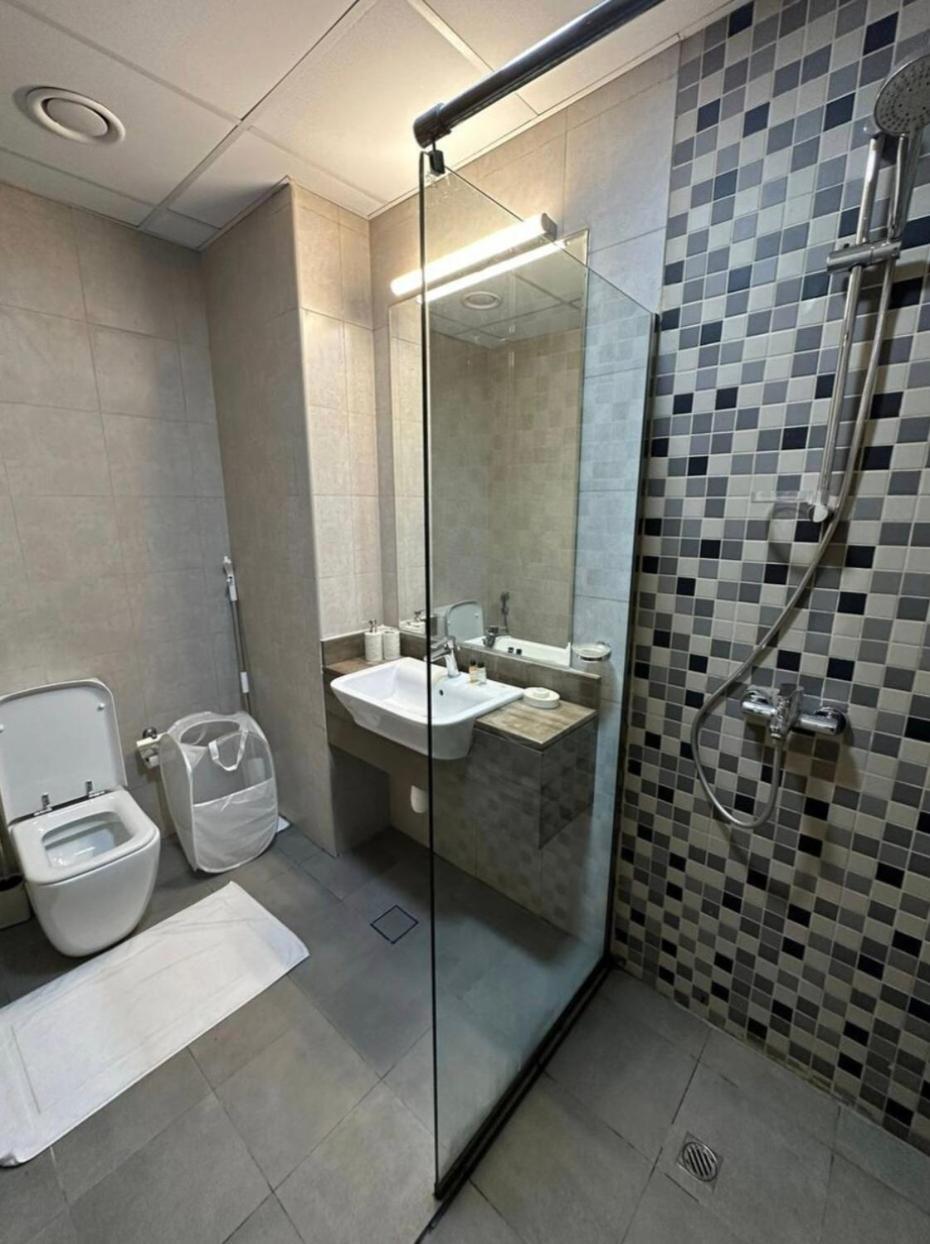 Cozy, Fully Furnished, Kitchen Equipped With Facilities *