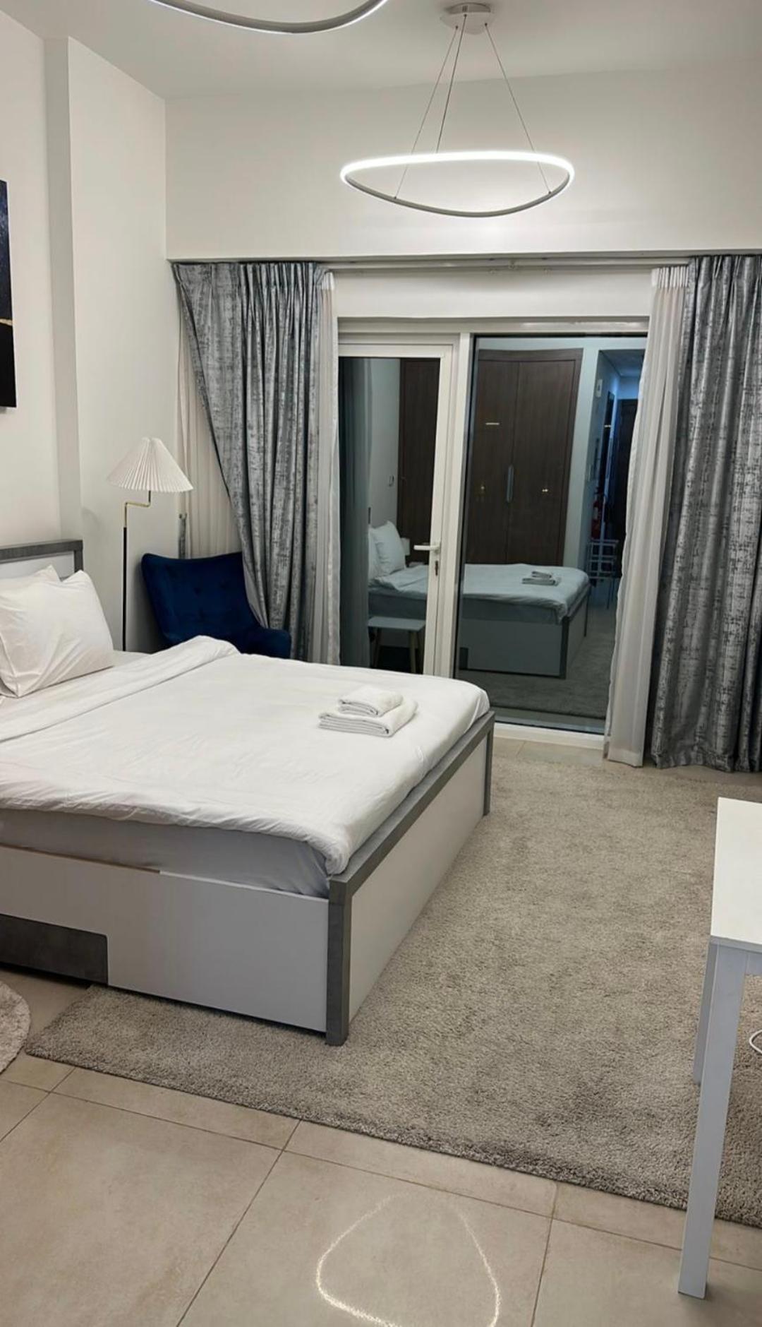 Cozy, Fully Furnished, Kitchen Equipped With Facilities Apartment Dubai